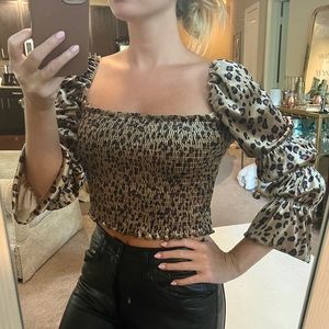 Vestique Velour Cheetah Print Top